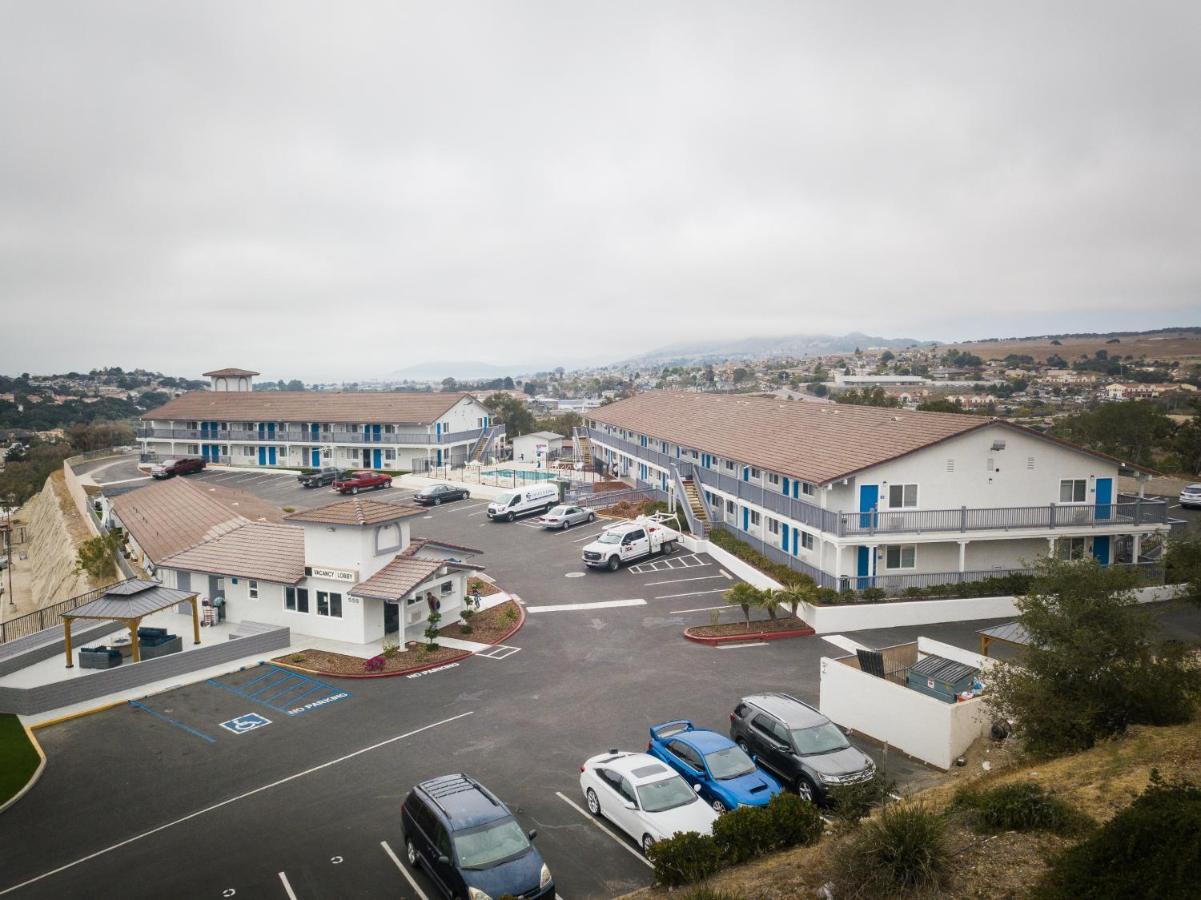 Days Inn By Wyndham Arroyo Grande Pismo Beach Bagian luar foto