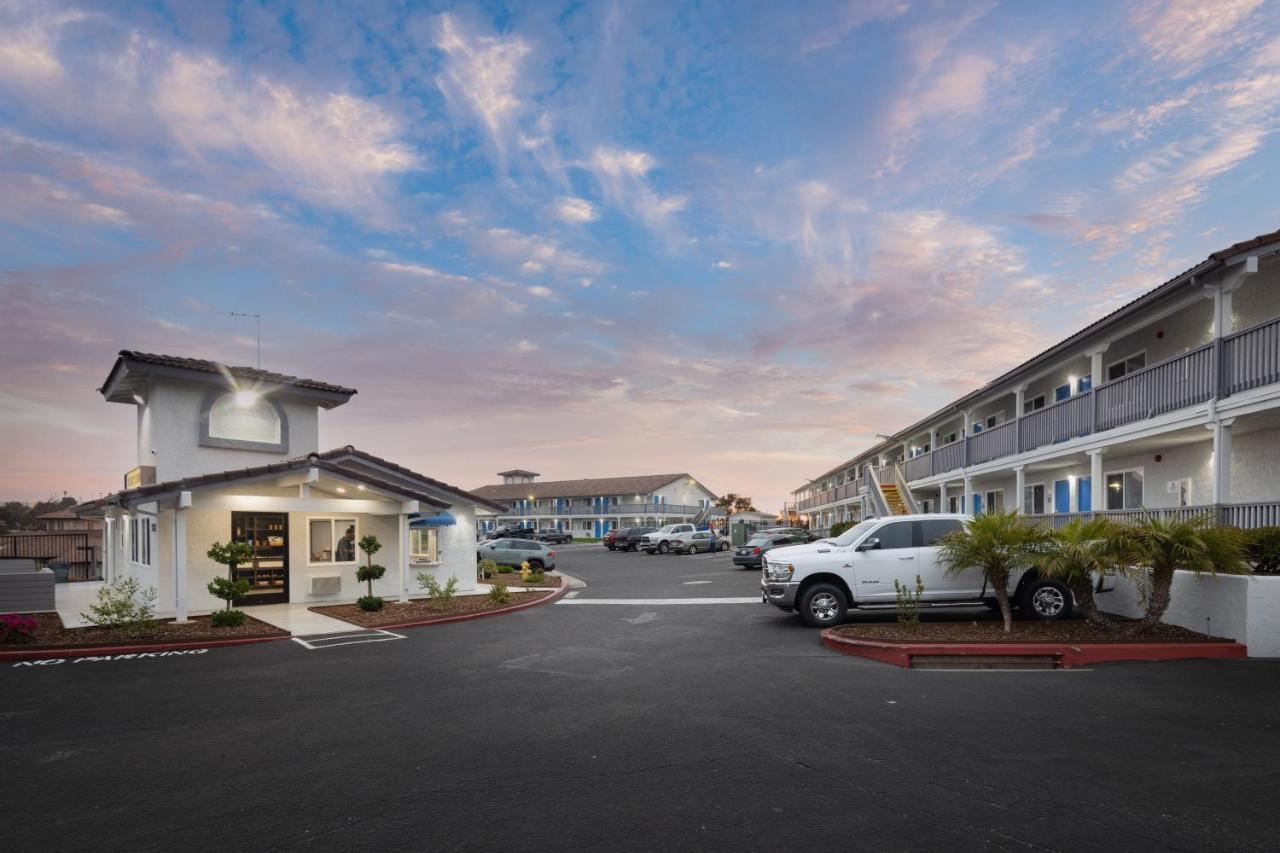 Days Inn By Wyndham Arroyo Grande Pismo Beach Bagian luar foto