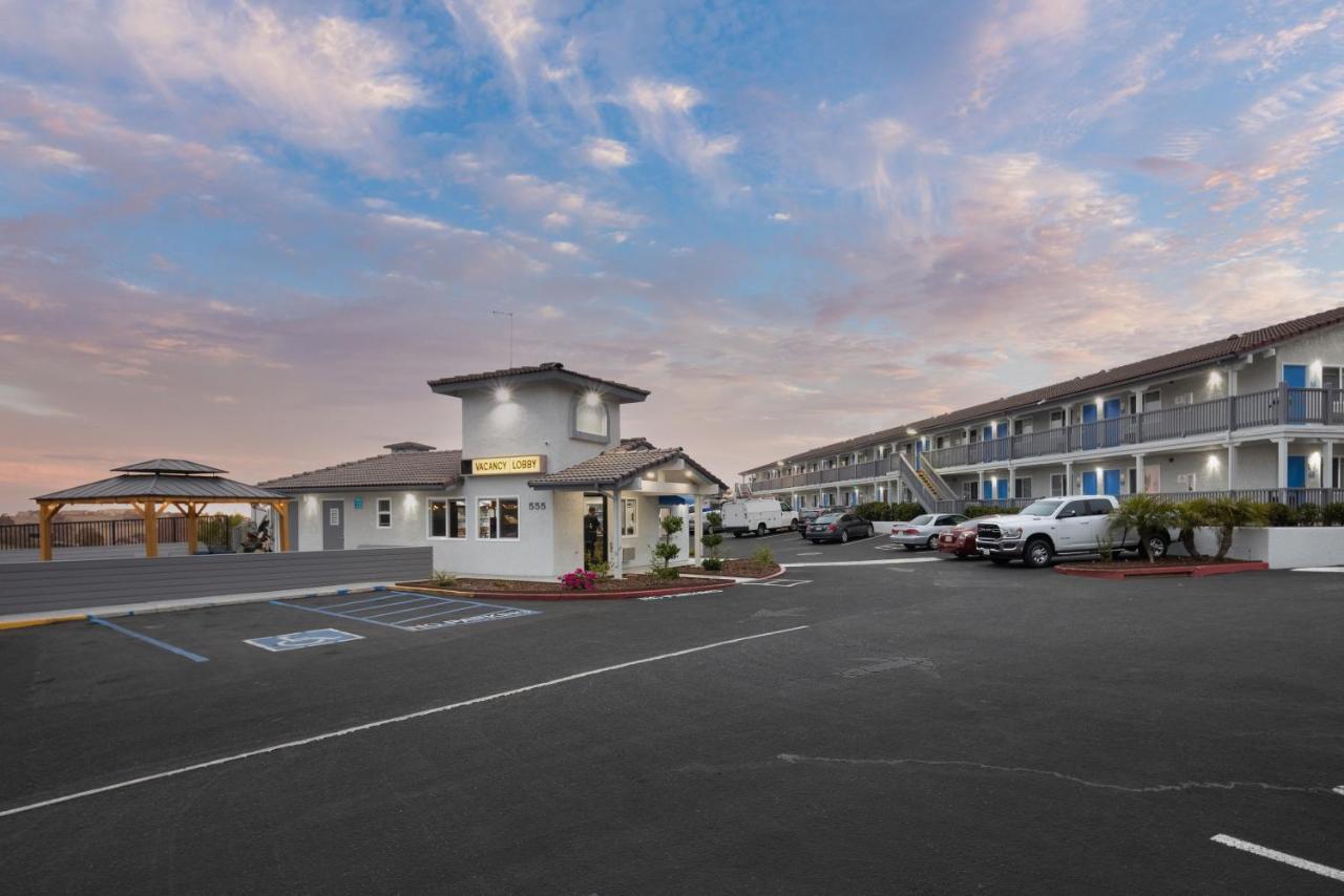 Days Inn By Wyndham Arroyo Grande Pismo Beach Bagian luar foto