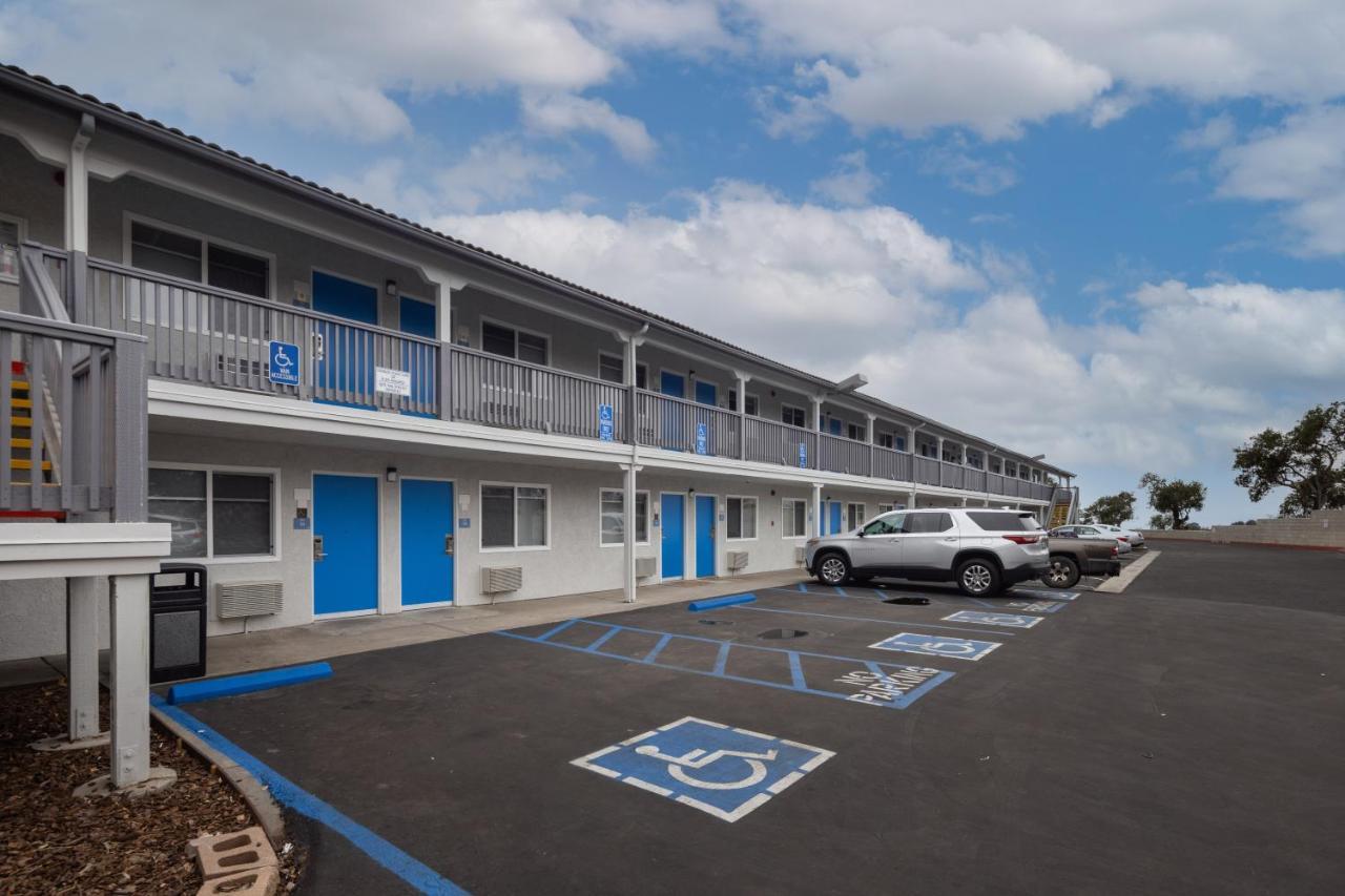 Days Inn By Wyndham Arroyo Grande Pismo Beach Bagian luar foto