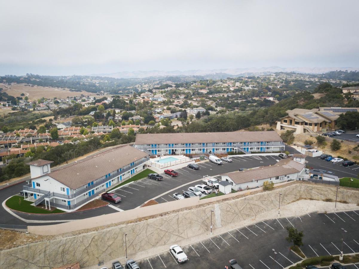 Days Inn By Wyndham Arroyo Grande Pismo Beach Bagian luar foto