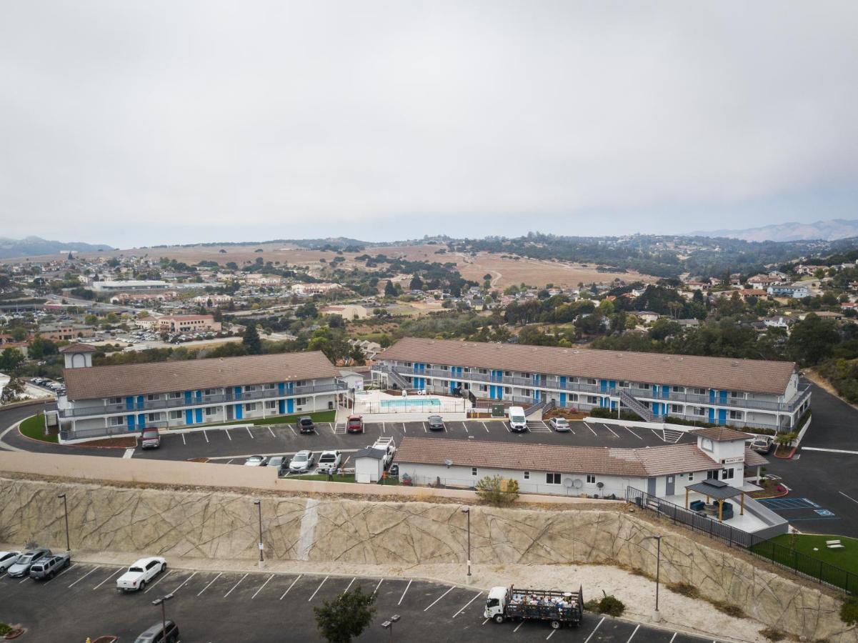 Days Inn By Wyndham Arroyo Grande Pismo Beach Bagian luar foto