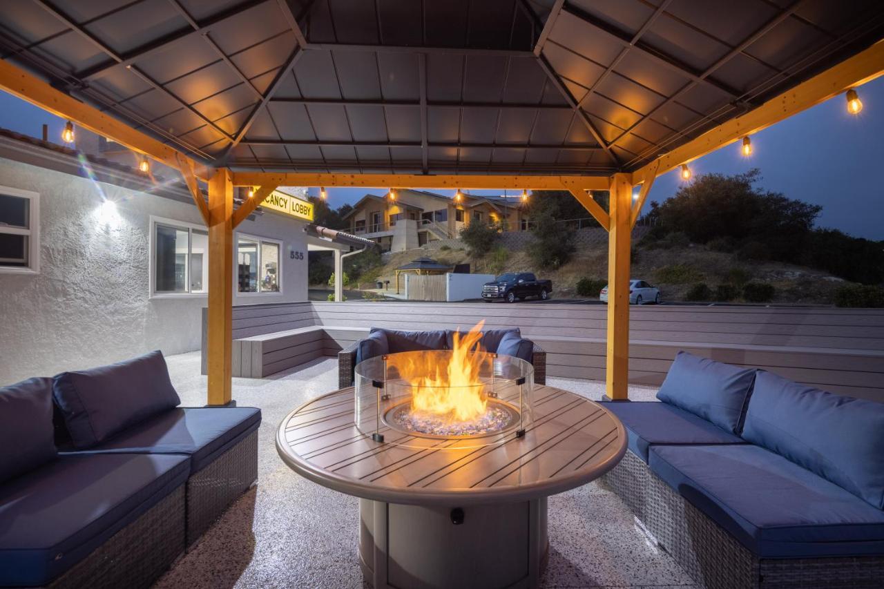 Days Inn By Wyndham Arroyo Grande Pismo Beach Bagian luar foto